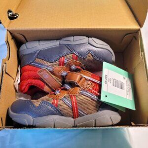 STRIDE RITE Toddler Boy 8M Shoe. NWT
